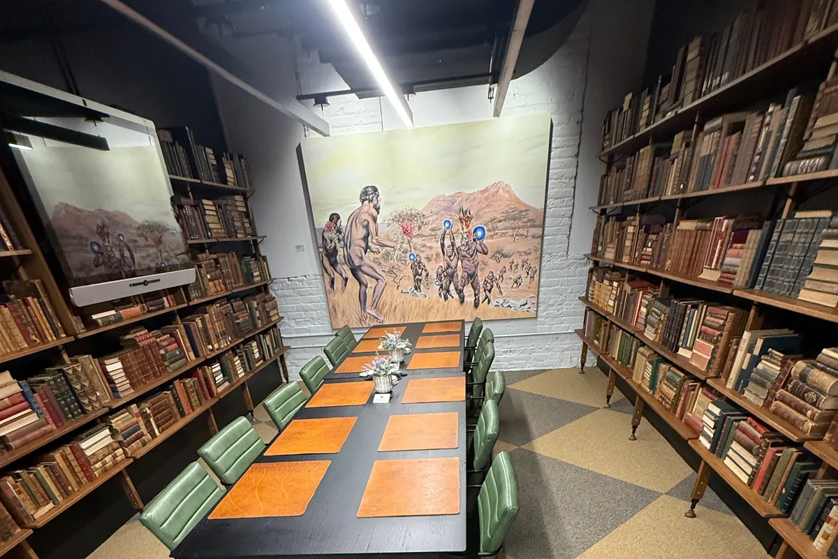 Custom cotton/wool blend runner in a Chicago office before truck-mounted cleaning