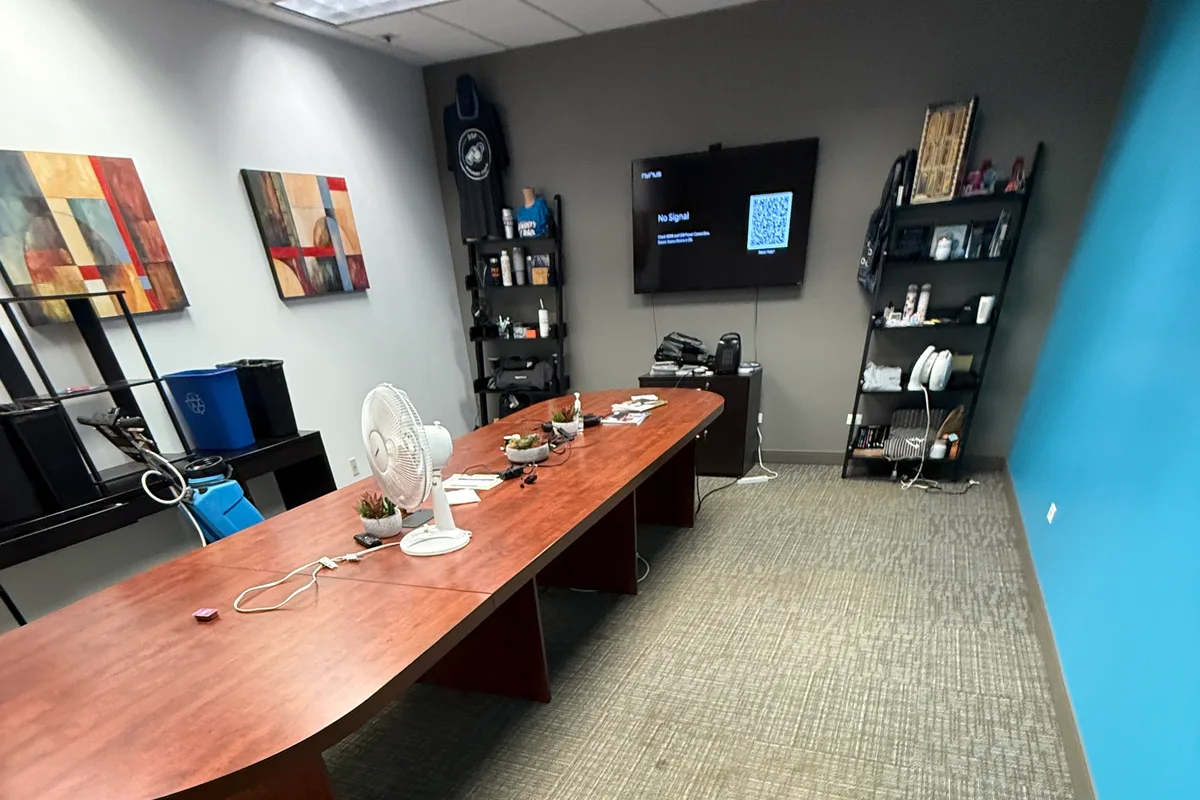 Traffic lane between workstations showing soiling on commercial broadloom carpet